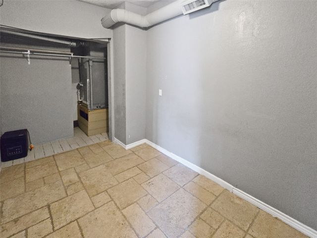 507 W Nash Street, Terrell, TX 75160