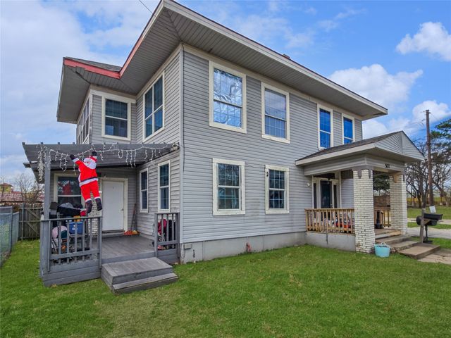 507 W Nash Street, Terrell, TX 75160