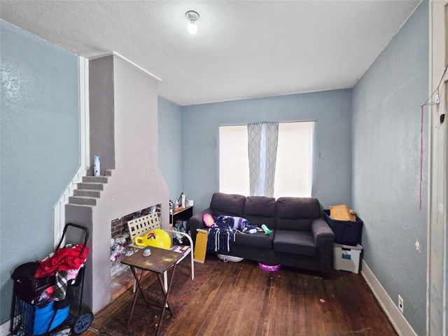 507 W Nash Street, Terrell, TX 75160