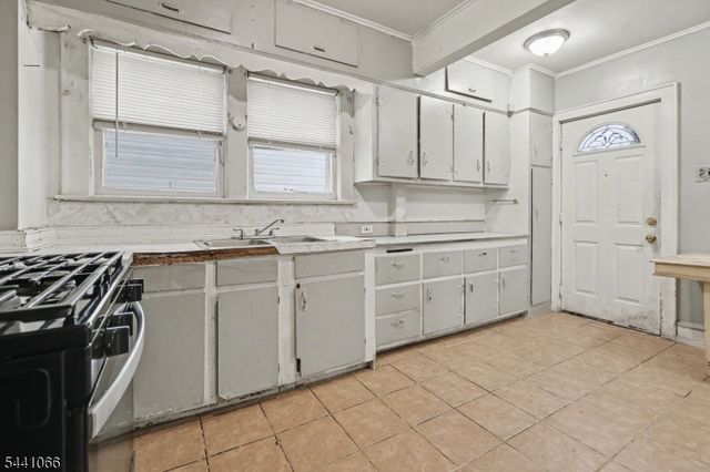 315 Itaska St, Hillside Twp., NJ 07205