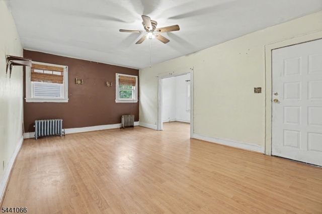 315 Itaska St, Hillside Twp., NJ 07205