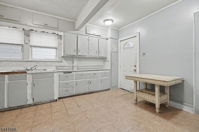 315 Itaska St, Hillside Twp., NJ 07205