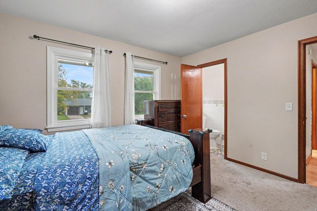 2728 119th Avenue NW, Coon Rapids, MN 55433