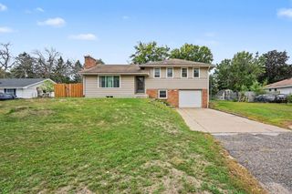 2728 119th Avenue NW, Coon Rapids, MN 55433