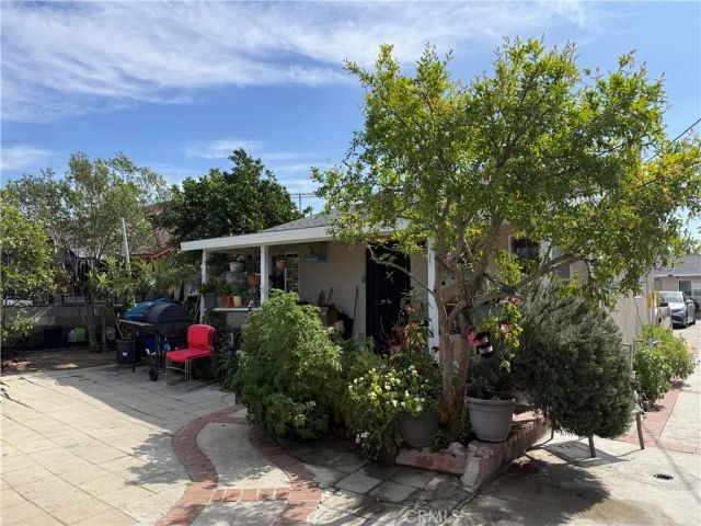 12872 Van Nuys Boulevard, Pacoima, CA 91331