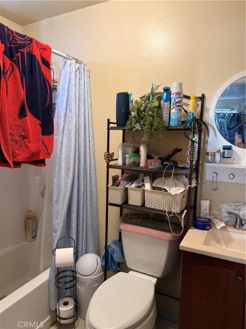 12872 Van Nuys Boulevard, Pacoima, CA 91331