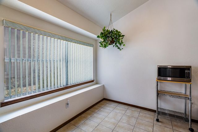 4717 Snapdragon Road NW, Albuquerque, NM 87120
