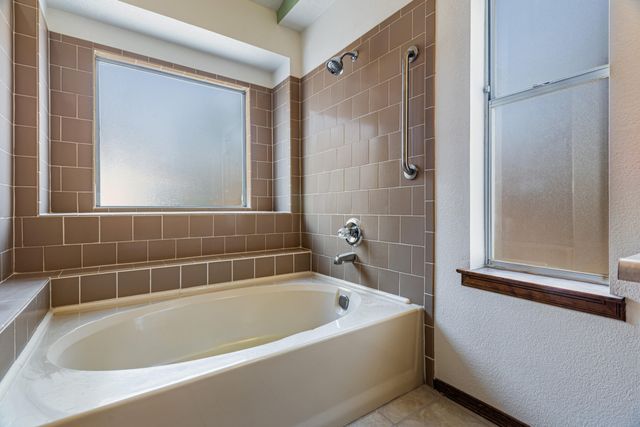 4717 Snapdragon Road NW, Albuquerque, NM 87120