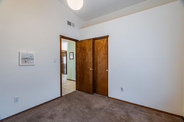 4717 Snapdragon Road NW, Albuquerque, NM 87120