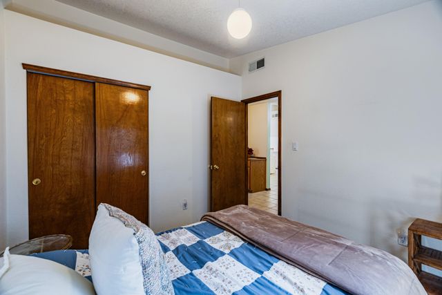 4717 Snapdragon Road NW, Albuquerque, NM 87120