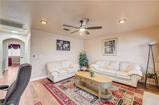 937 Denberry Way, Las Vegas, NV 89123