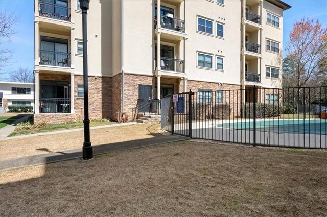 2230 Cheshire Bridge NE Road 504, Atlanta, GA 30324