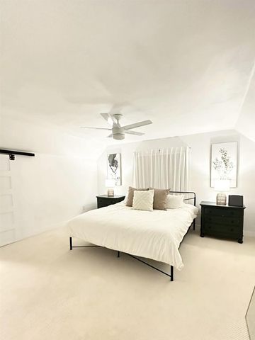 135 W HICKORY STREET, Seymour, WI 54165