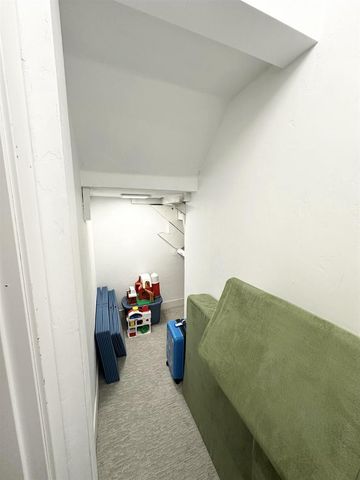 135 W HICKORY STREET, Seymour, WI 54165