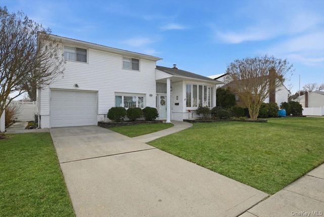 366 Clearmeadow Drive, East Meadow, NY 11554