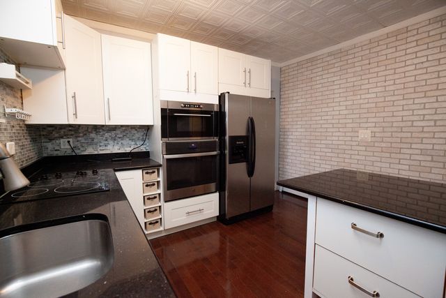 2827 N 77th Court, Elmwood Park, IL 60707