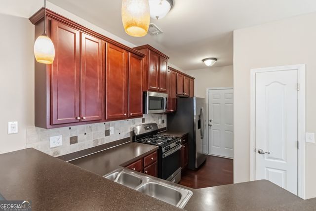 6273 Colonial View, Fairburn, GA 30213