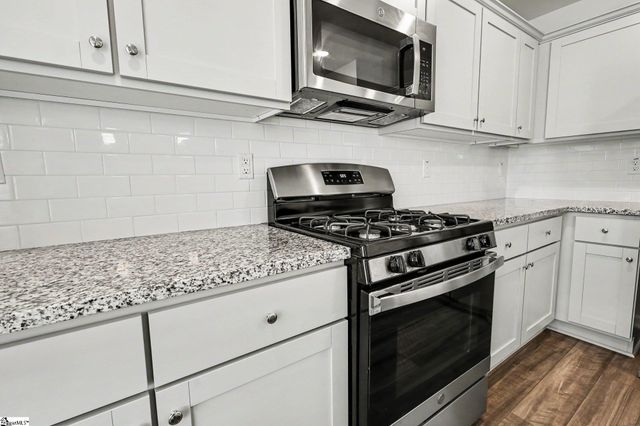641 Blossom Run Drive, Spartanburg, SC 29307