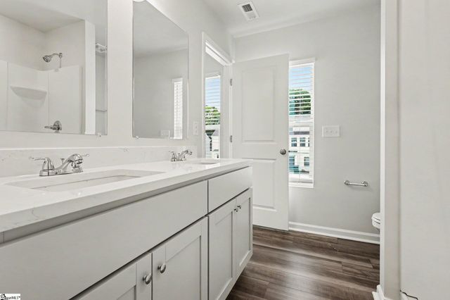 641 Blossom Run Drive, Spartanburg, SC 29307