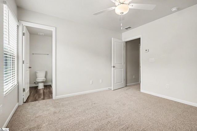 641 Blossom Run Drive, Spartanburg, SC 29307