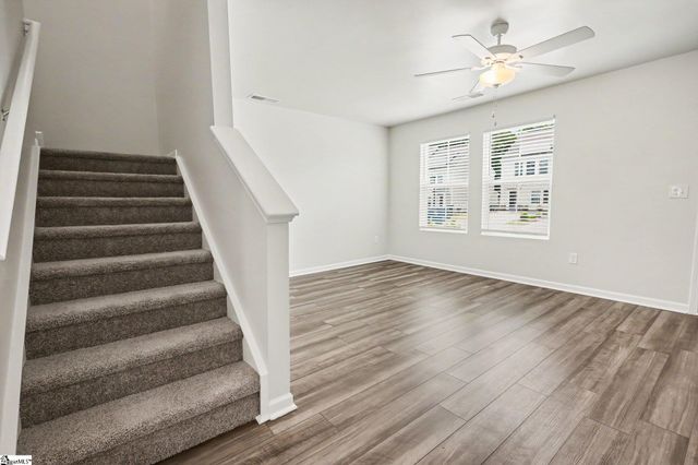 641 Blossom Run Drive, Spartanburg, SC 29307