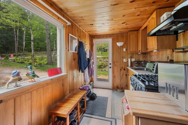 102 Highland Street, Plymouth, NH 03264