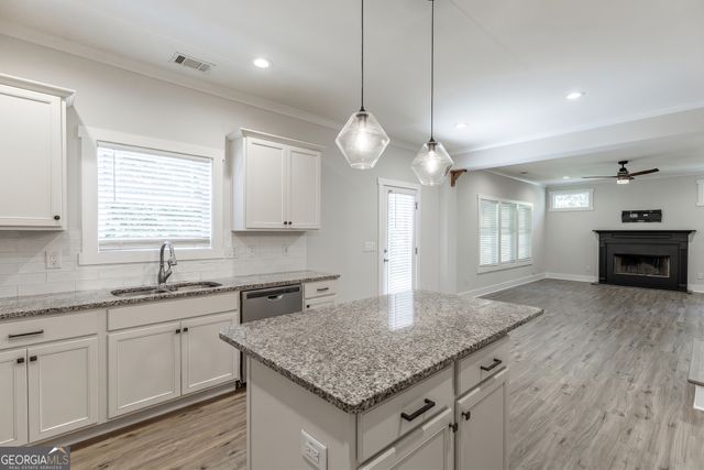 6459 Wildwood Trail, Flowery Branch, GA 30542