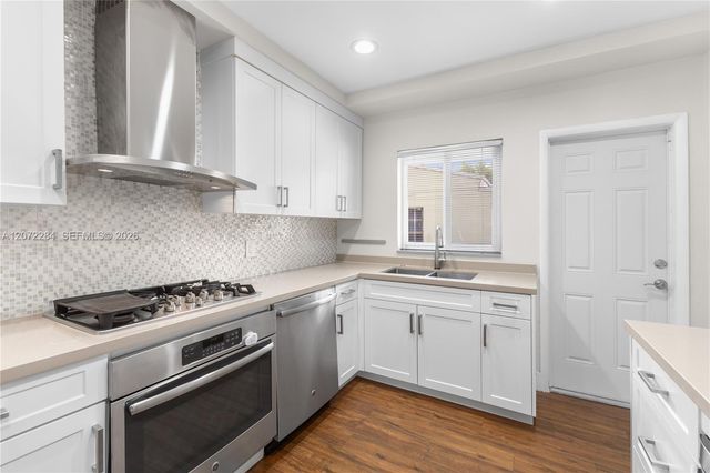 5990 NE 5th Avenue, Miami, FL 33137
