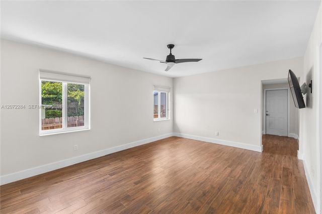 5990 NE 5th Avenue, Miami, FL 33137