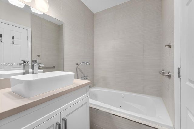 5990 NE 5th Avenue, Miami, FL 33137