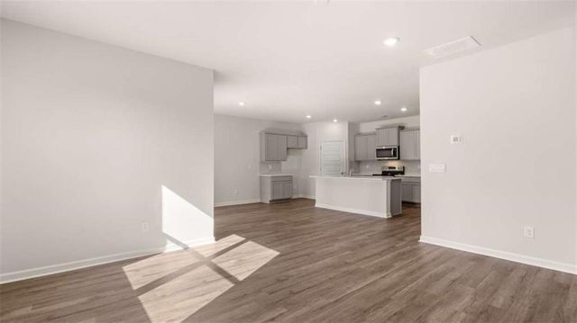 660 Whitman Lane, Stockbridge, GA 30281