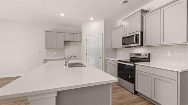 660 Whitman Lane, Stockbridge, GA 30281