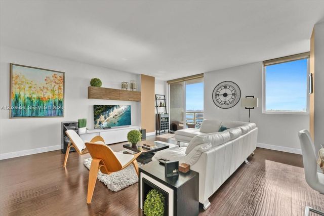 244 Biscayne Blvd 1803, Miami, FL 33132