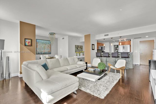 244 Biscayne Blvd 1803, Miami, FL 33132