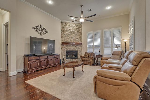 8827 Leaning Hollow Lane, Spring, TX 77379