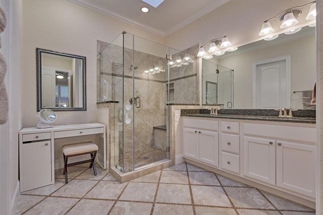 8827 Leaning Hollow Lane, Spring, TX 77379