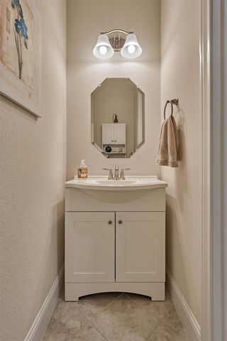 8827 Leaning Hollow Lane, Spring, TX 77379