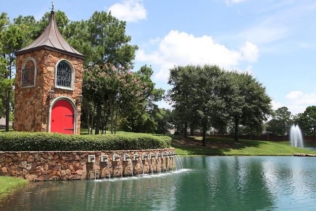 8827 Leaning Hollow Lane, Spring, TX 77379