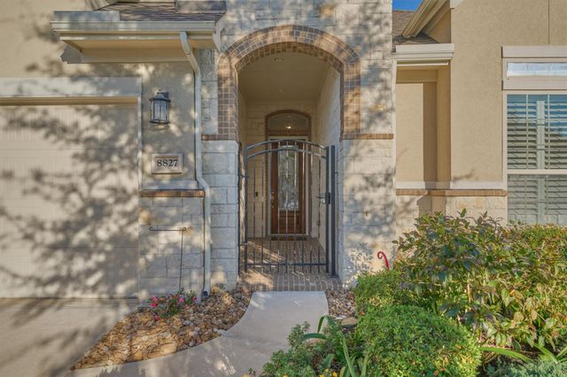 8827 Leaning Hollow Lane, Spring, TX 77379