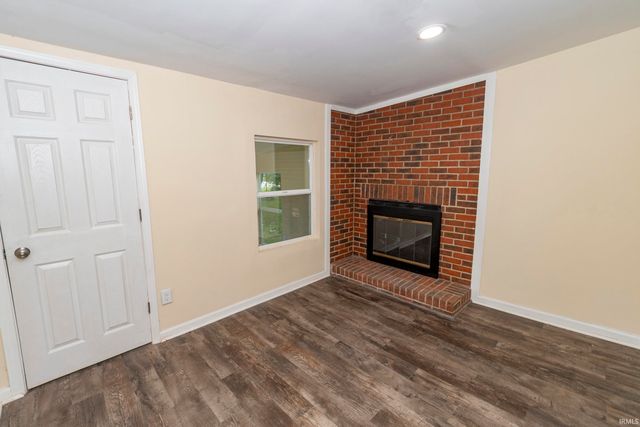 1217 N Chicago Avenue, Goshen, IN 46528
