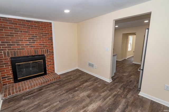 1217 N Chicago Avenue, Goshen, IN 46528