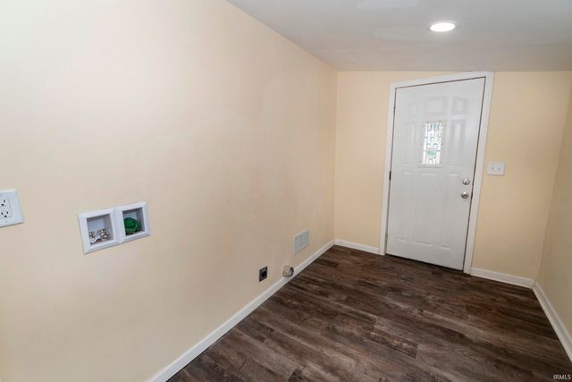 1217 N Chicago Avenue, Goshen, IN 46528