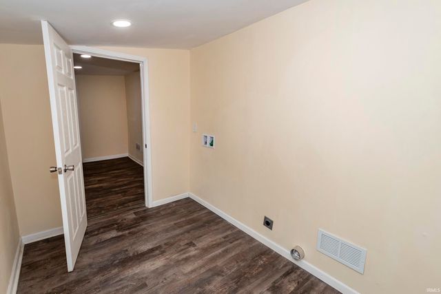 1217 N Chicago Avenue, Goshen, IN 46528