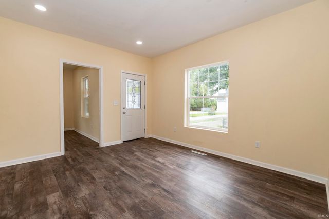 1217 N Chicago Avenue, Goshen, IN 46528