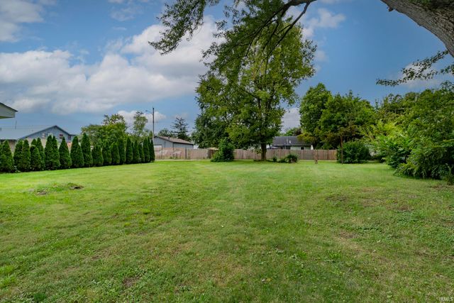 1217 N Chicago Avenue, Goshen, IN 46528