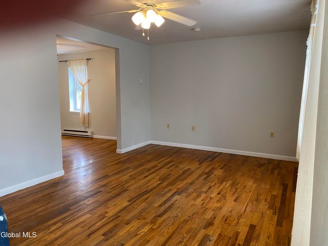 1 2nd Street, Schaghticoke, NY 12154