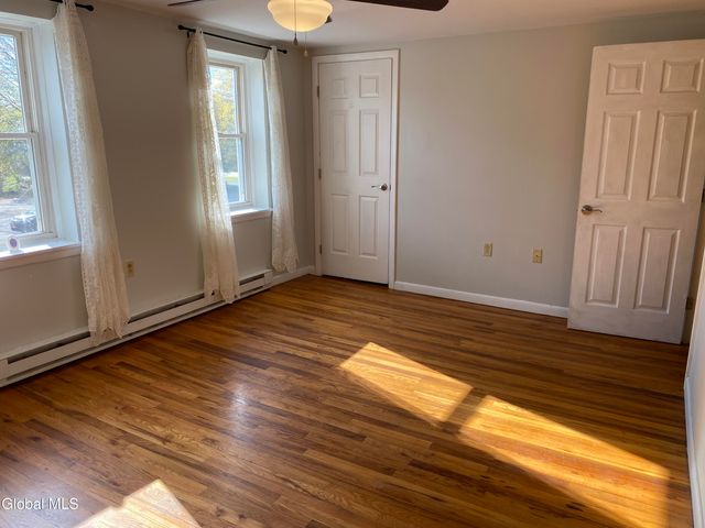 1 2nd Street, Schaghticoke, NY 12154