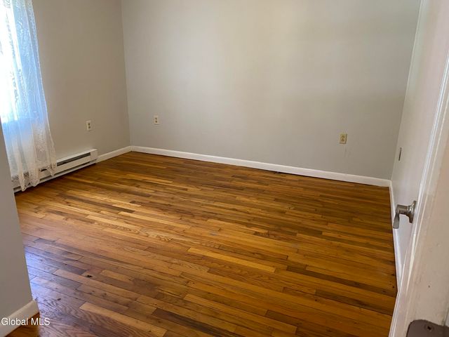 1 2nd Street, Schaghticoke, NY 12154