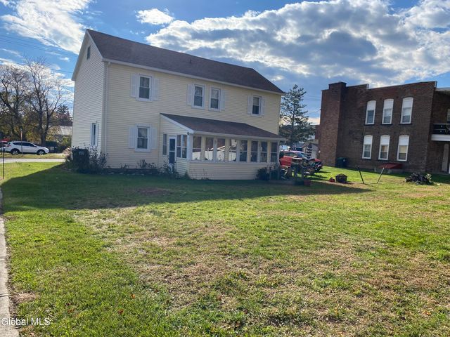 1 2nd Street, Schaghticoke, NY 12154