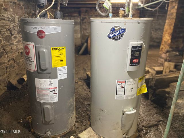 1 2nd Street, Schaghticoke, NY 12154